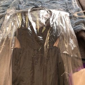 Beautiful evening dress.., size 7/8... runs small